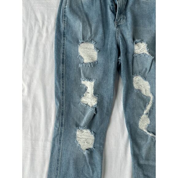 Women's Hollister Curvy Ultra High-Rise Mom Jean Ripped, Frayed, Light Wash, 27 - Picture 3 of 7